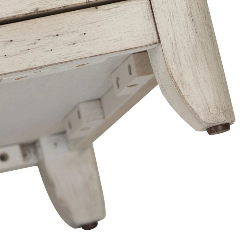 Table d'appoint de chaise réinventée en blanc antique avec station de recharge