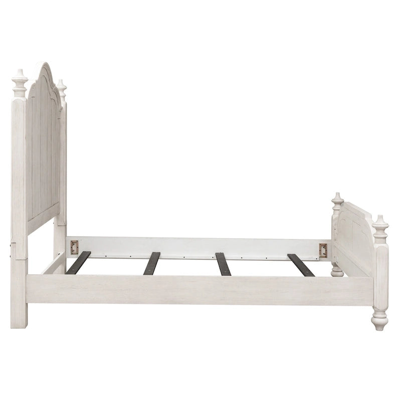 Lit à baldaquin Queen Farmhouse Reimagined Antique White avec finition Chestnut