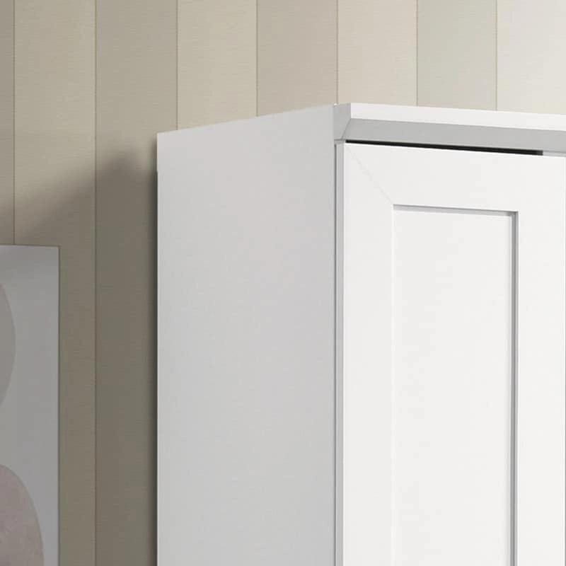 Meuble de rangement blanc épuré avec portes à cadre en relief